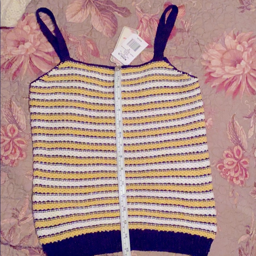 Retro style knit tank size medium